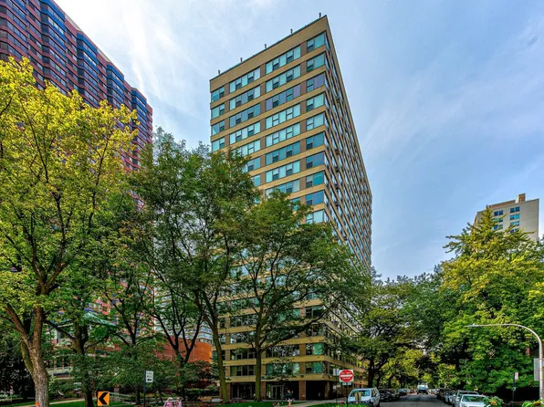 2970 N Lake Shore Dr APT 4A, Chicago, IL 60657