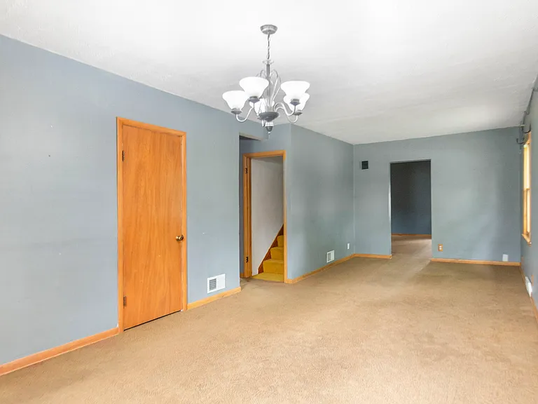 3310 Rownd St — Photo 8