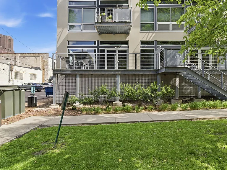 710 N 4th St #W114 — Photo 28