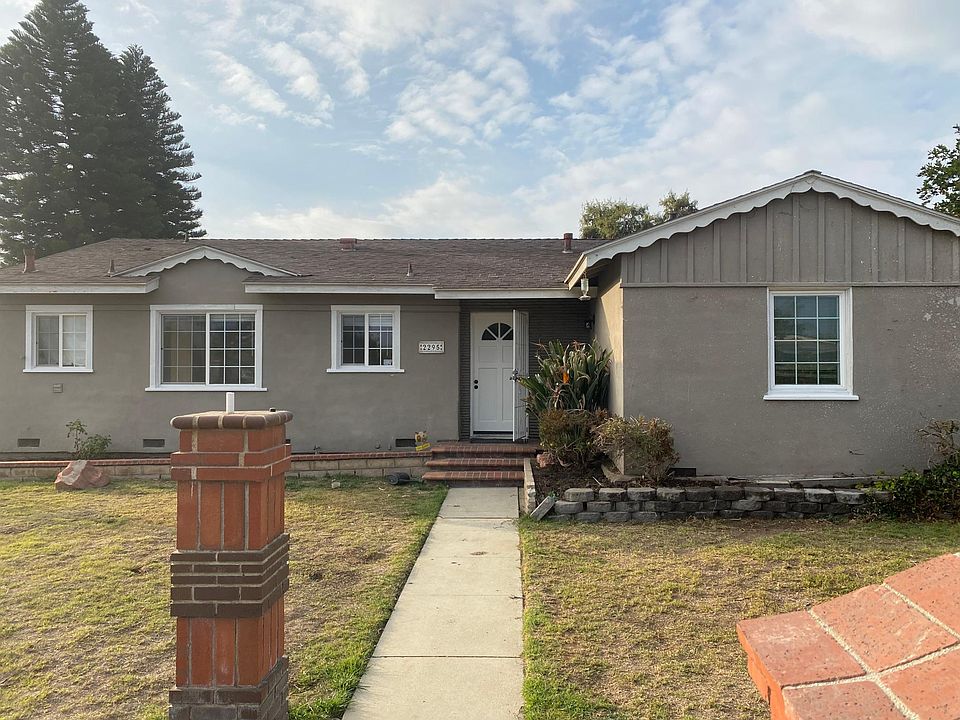 1st image of 2295 W Orange Grove Ave