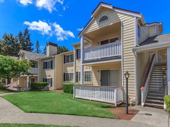 16720 North Rd APT F106