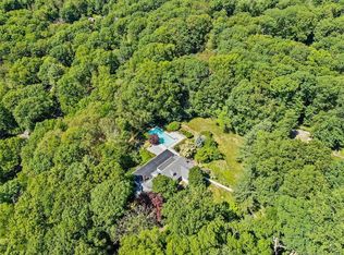 1 Treasure Rd, Fairfield, CT 06824