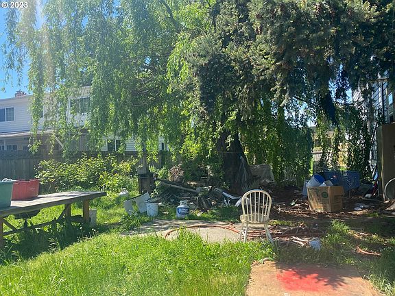 5th image of 508 SE Washington St