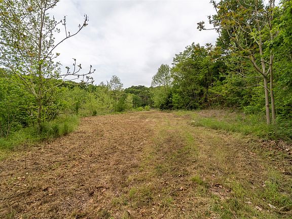 30th image of 4664 S Highway 82