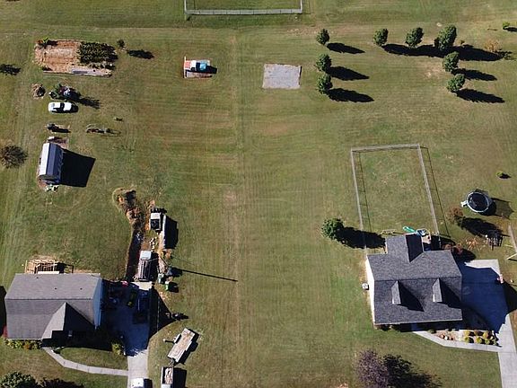 4th image of 1751 Butterfly Ct