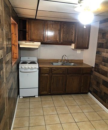 5th image of 710 Chesaning St #1