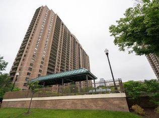 5505 Seminary Rd APT 103N, Falls Church, VA 22041