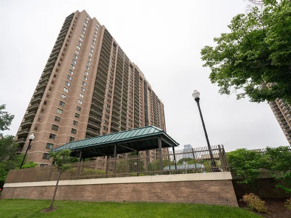 5505 Seminary Rd APT 103N, Falls Church, VA 22041