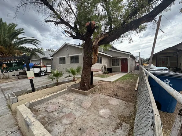 3620 Park Oliver Dr, Las Vegas, NV 89110