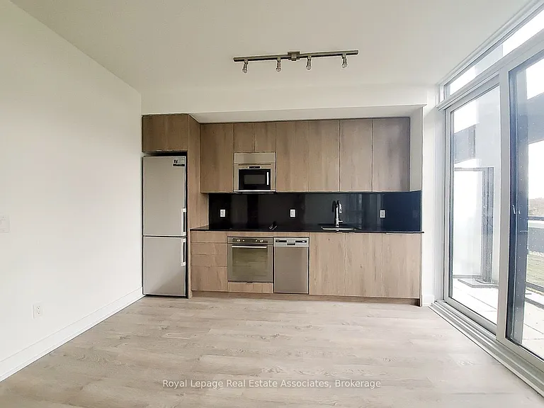 5 Mabelle Ave #227 — Photo 5