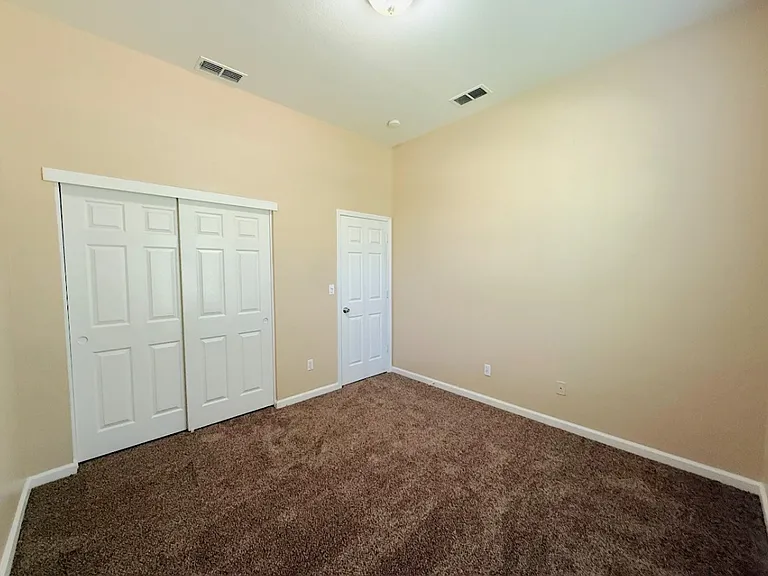 405 Hearst Dr — Photo 11