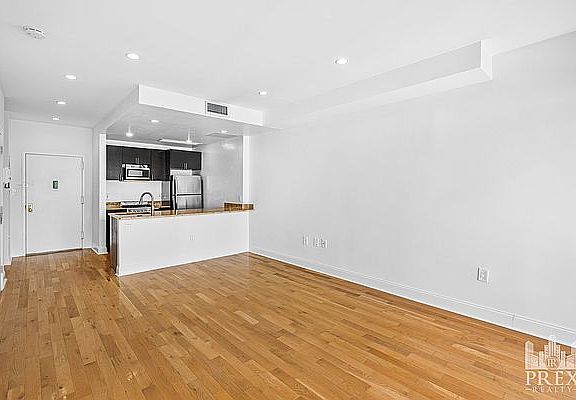 5th image of 331 E 81st St APT 6R