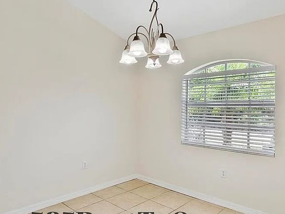 5th image of 1204 Waycross St