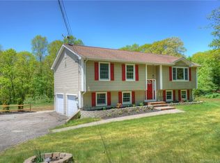 83 N Wawecus Hill Rd, Norwich, CT 06360