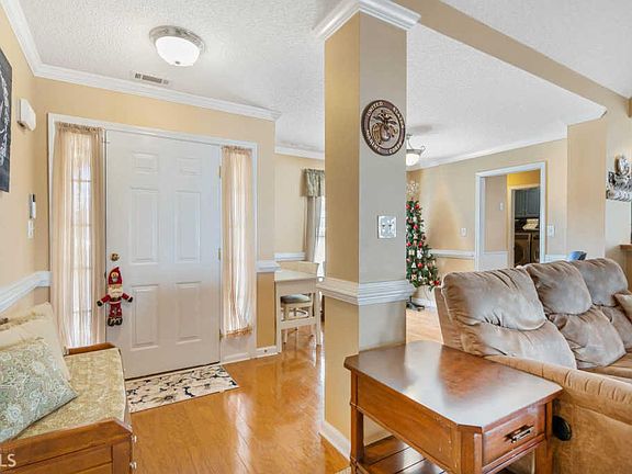 4th image of 1089 Maria Dr