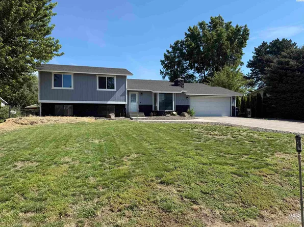 6105 W Sylvester St, Pasco, WA 99301