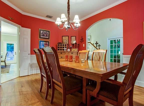 4th image of 1501 Timberline Dr