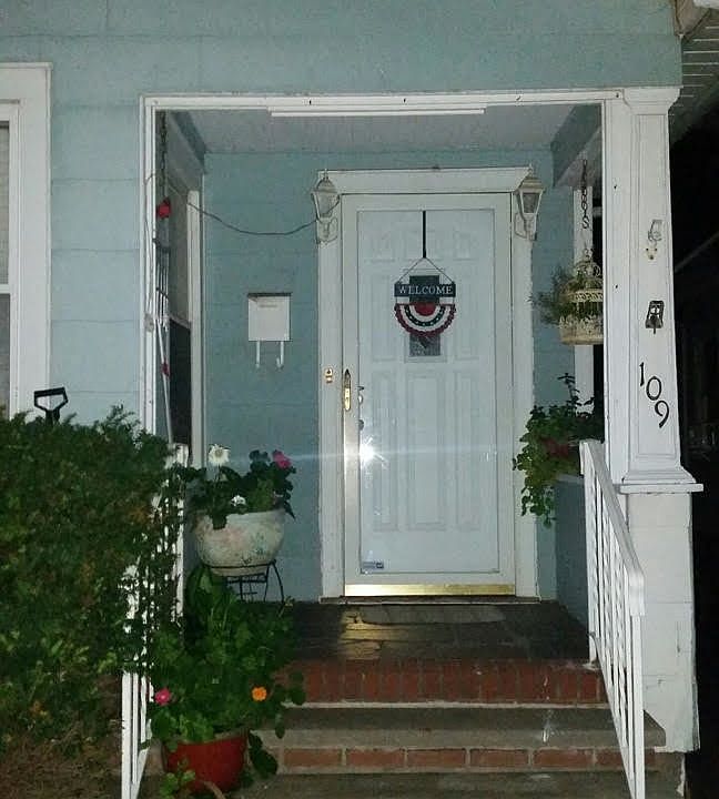 2nd image of 109 Coursen Pl