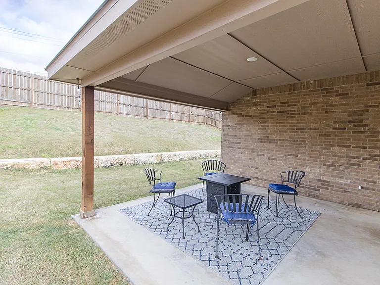 1715 Dryden Ave — Photo 7