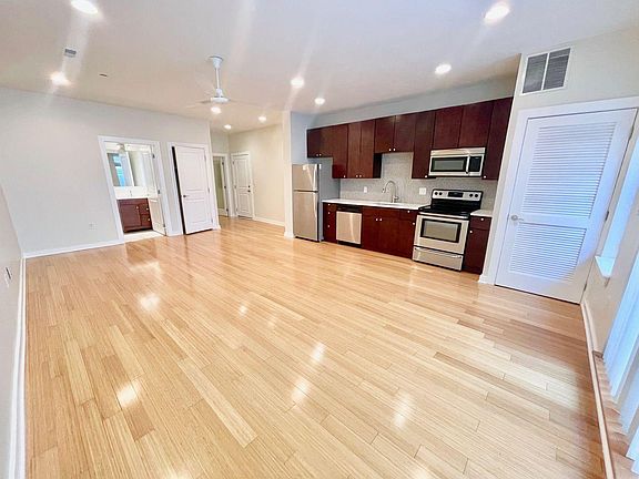 3rd image of 813 N 2nd St #C3