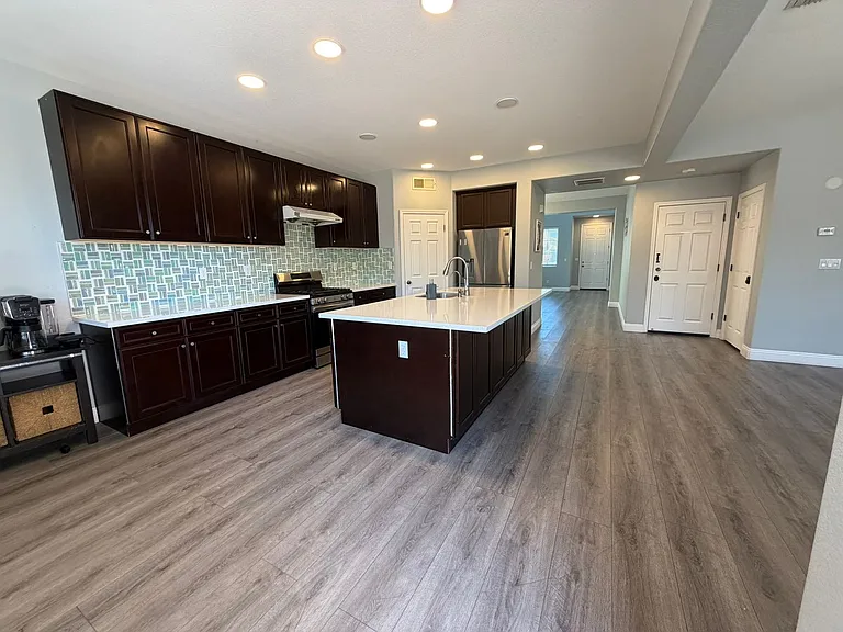 5418 Halas Ct — Photo 45