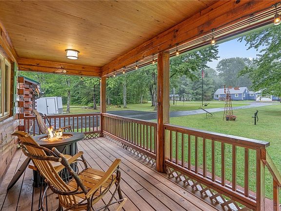 5th image of 257 Pangborn Rd