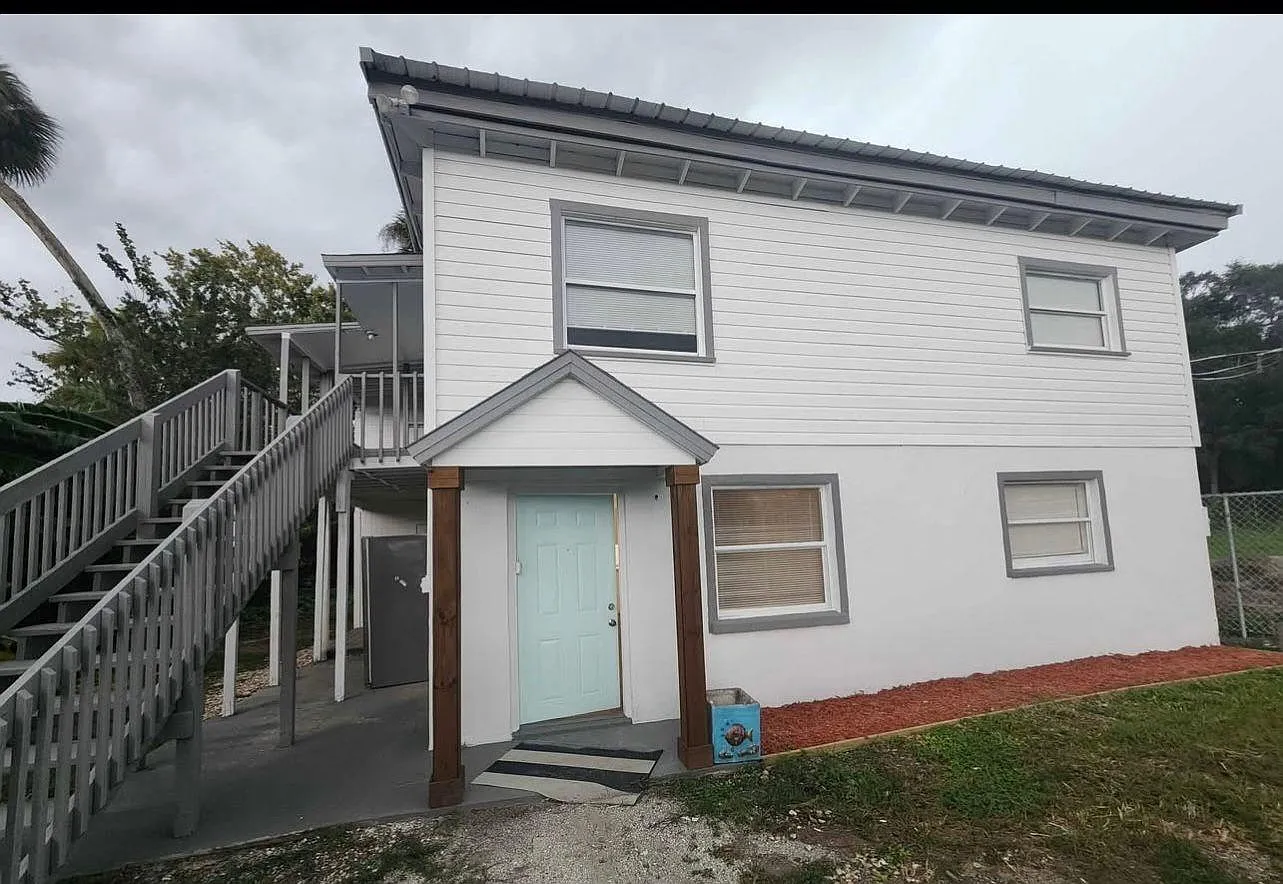 2 bed, 980 sqft, $1,650 — Photo 1
