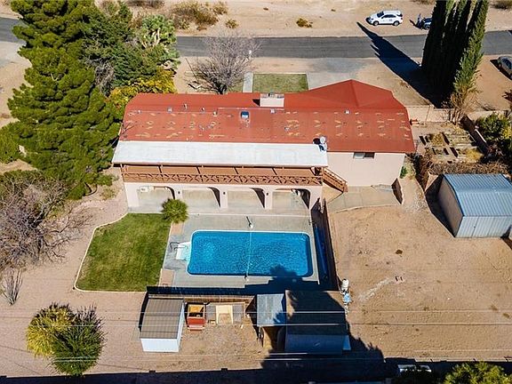 2nd image of 2195 Darren Dr