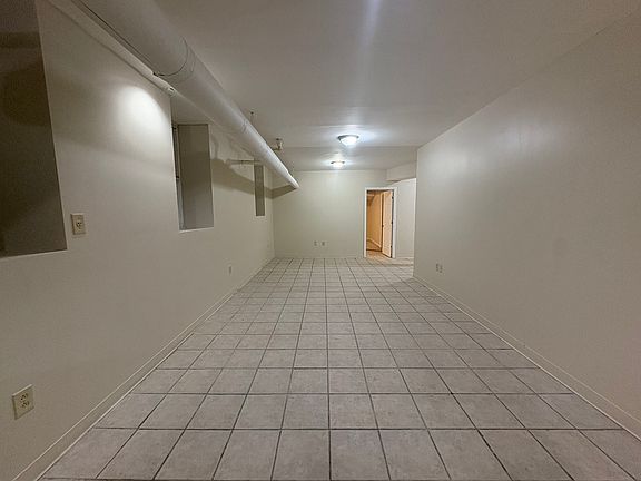 3rd image of 160 Avenue C #A