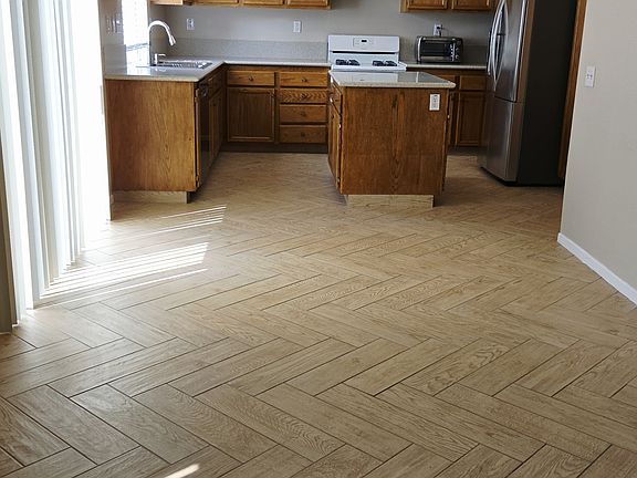 5th image of 30115 Willow Dr