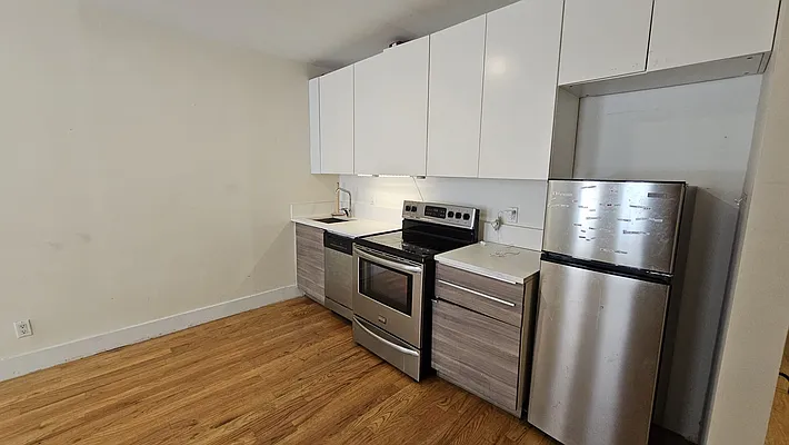 Rented by David Francis New York LLC | media 11