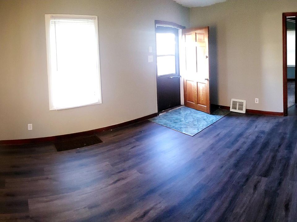 2nd image of 6812 Huron Ave