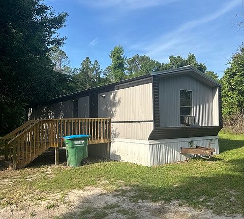 4th image of 676 Vaughns Ln