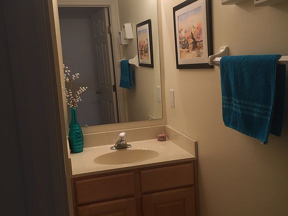 3rd image of 3675 Oakmont Ct