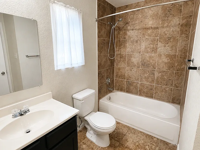 6416 Aspen Hl — Photo 14