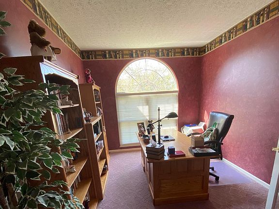4th image of 8746 Linick Dr
