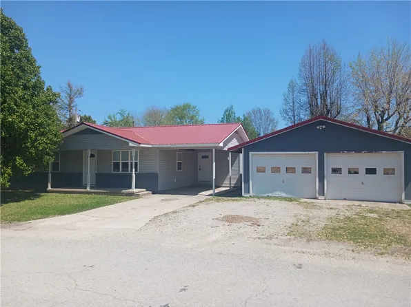 601 Tharp Ave, Green Forest, AR 72638