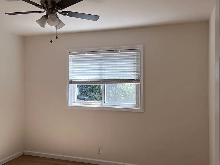 1230 Burkette Dr — Photo 11