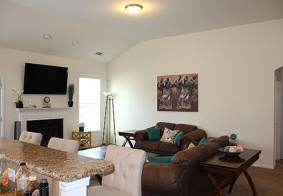 4th image of 311 Windy Pine Dr