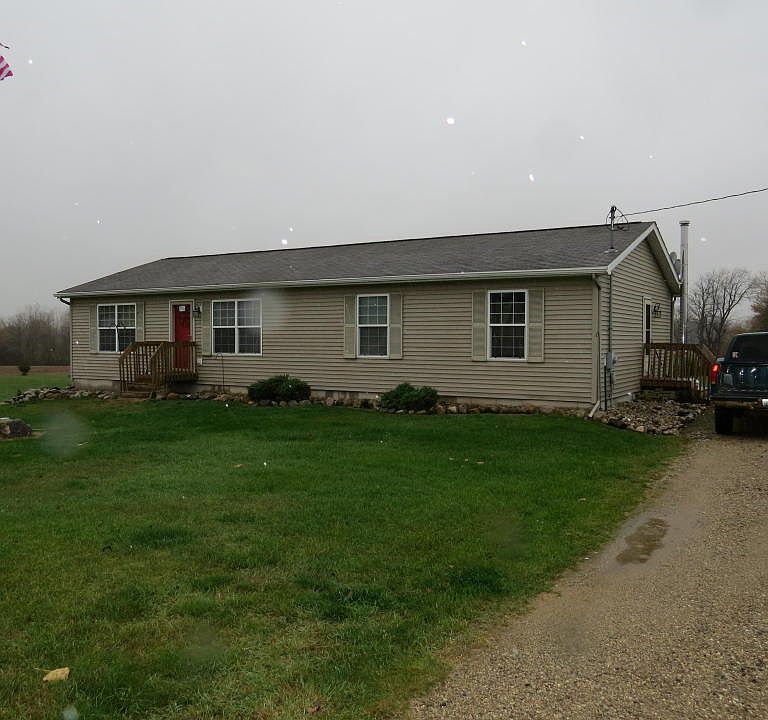 1st image of 1926 Helens Dr