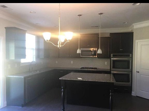2nd image of 319 Winton Ct
