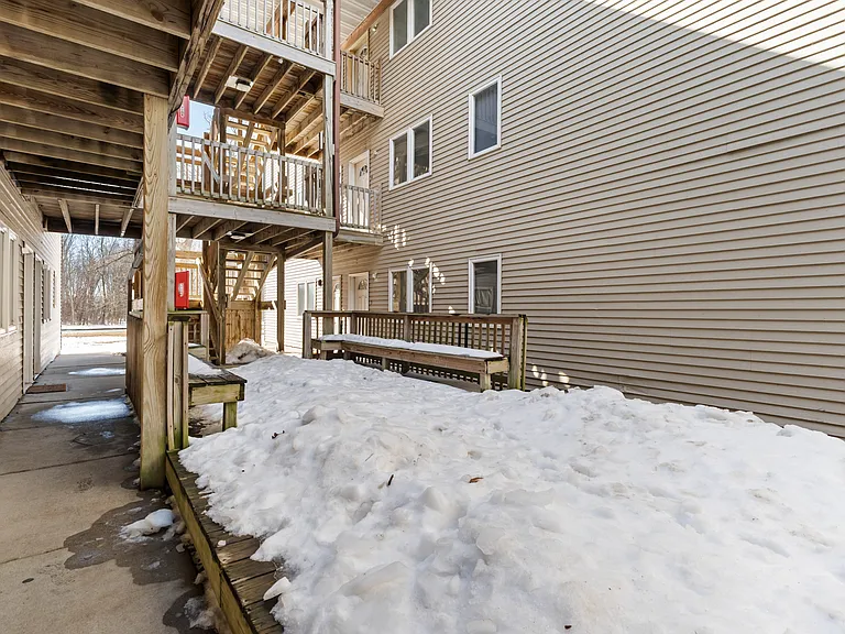 428 Stonehaven Dr #21 — Photo 16