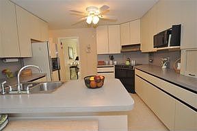 3rd image of 53 Huxley Pl