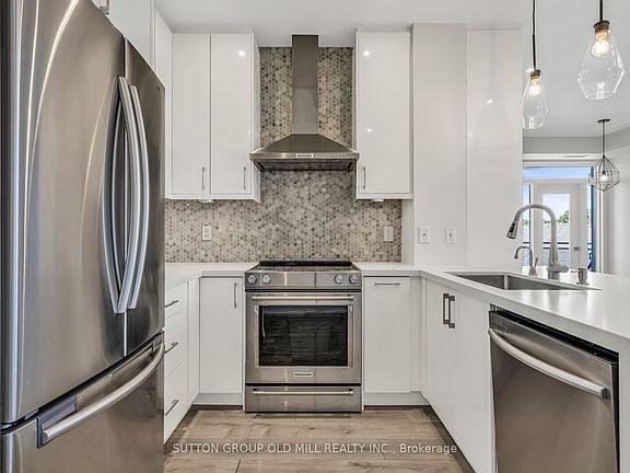 4th image of 245 Dalesford Rd #422