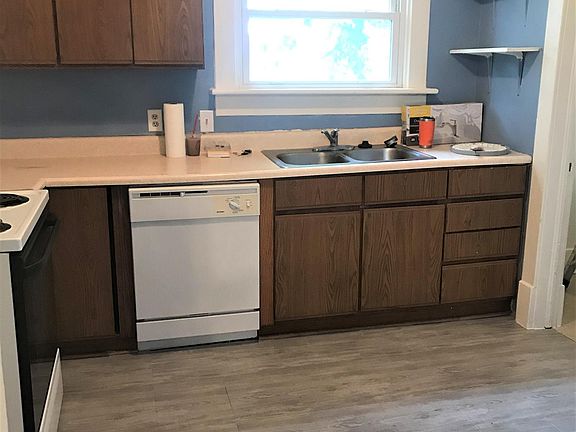 Kitchen - Fridge included, not photographed.