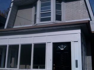 76 Eastwood Rd #TOP, Toronto, ON M4L2C8