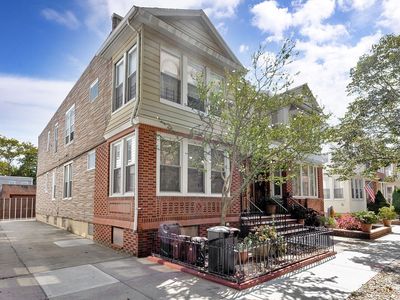 7755 75th St, Ridgewood, NY, 11385