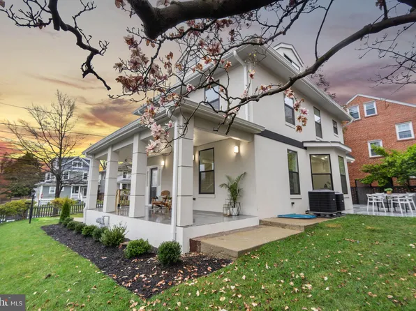 3009 17th St NE, Washington, DC 20018