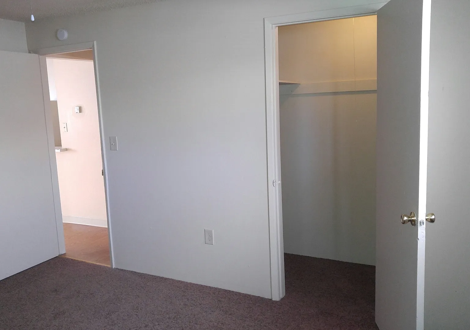 485 LINDEN — Photo 2