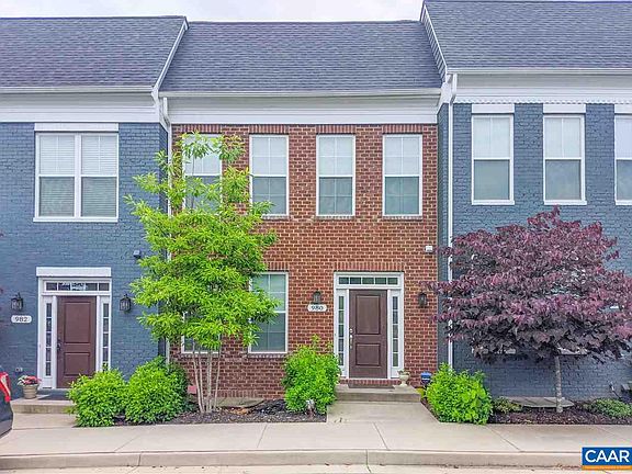 2nd image of 980 Belvedere Way